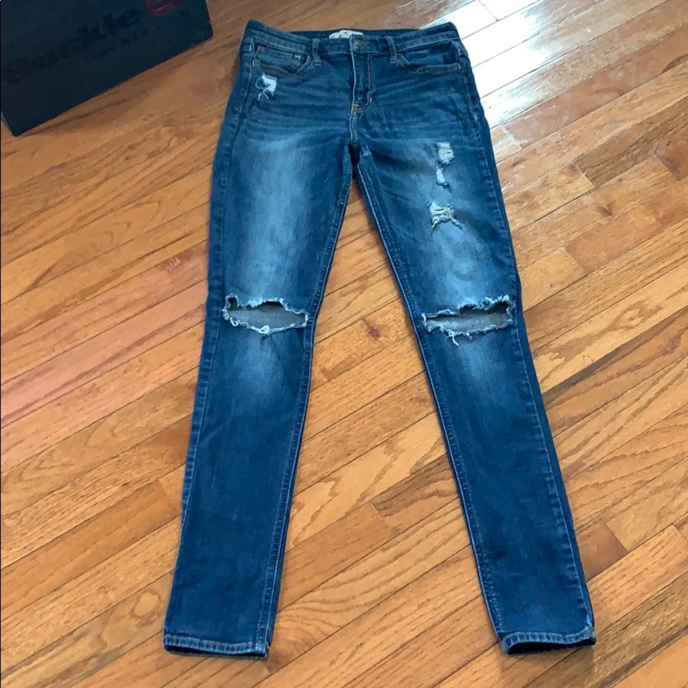 Hollister distresses Jeans